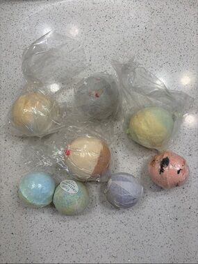 Assorted Multicolor Bath Bomb Bundle